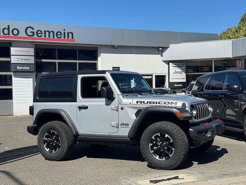 Neu Jeep Wrangler Rubicon 284 PS (208 kW) 2026 Silver zynith clear coat SUV