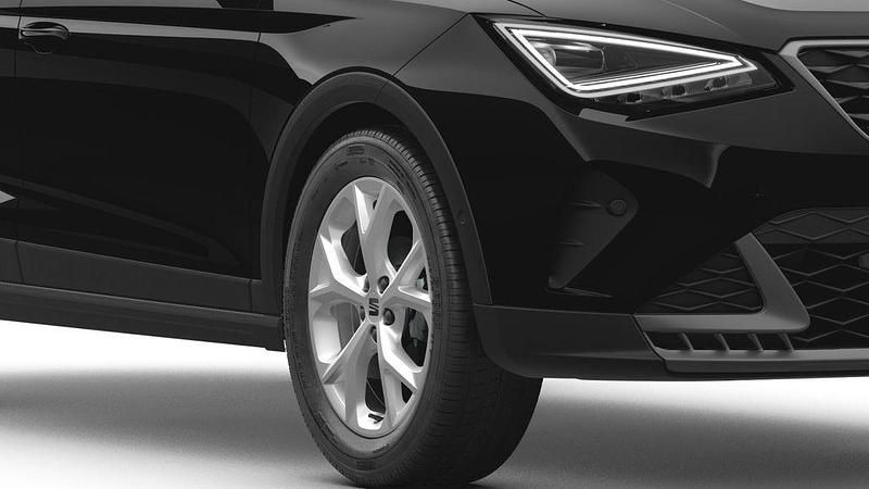 Gebraucht Seat Arona FR 110 PS (80 kW) 2024 Midnight schwarz metallic (metallic) SUV