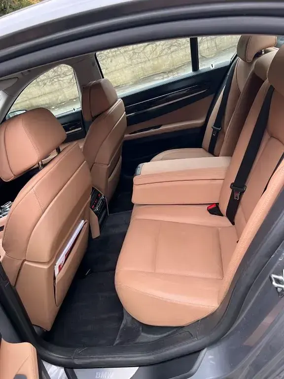 Gebraucht BMW 730 Performance 245 PS (180 kW) 2009 Grau Limousine