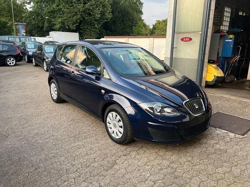 Blau Gebraucht 2011 Seat Altea Reference Van / Kleinbus | 4.480 € (Fairer Preis) - Bild 1/4