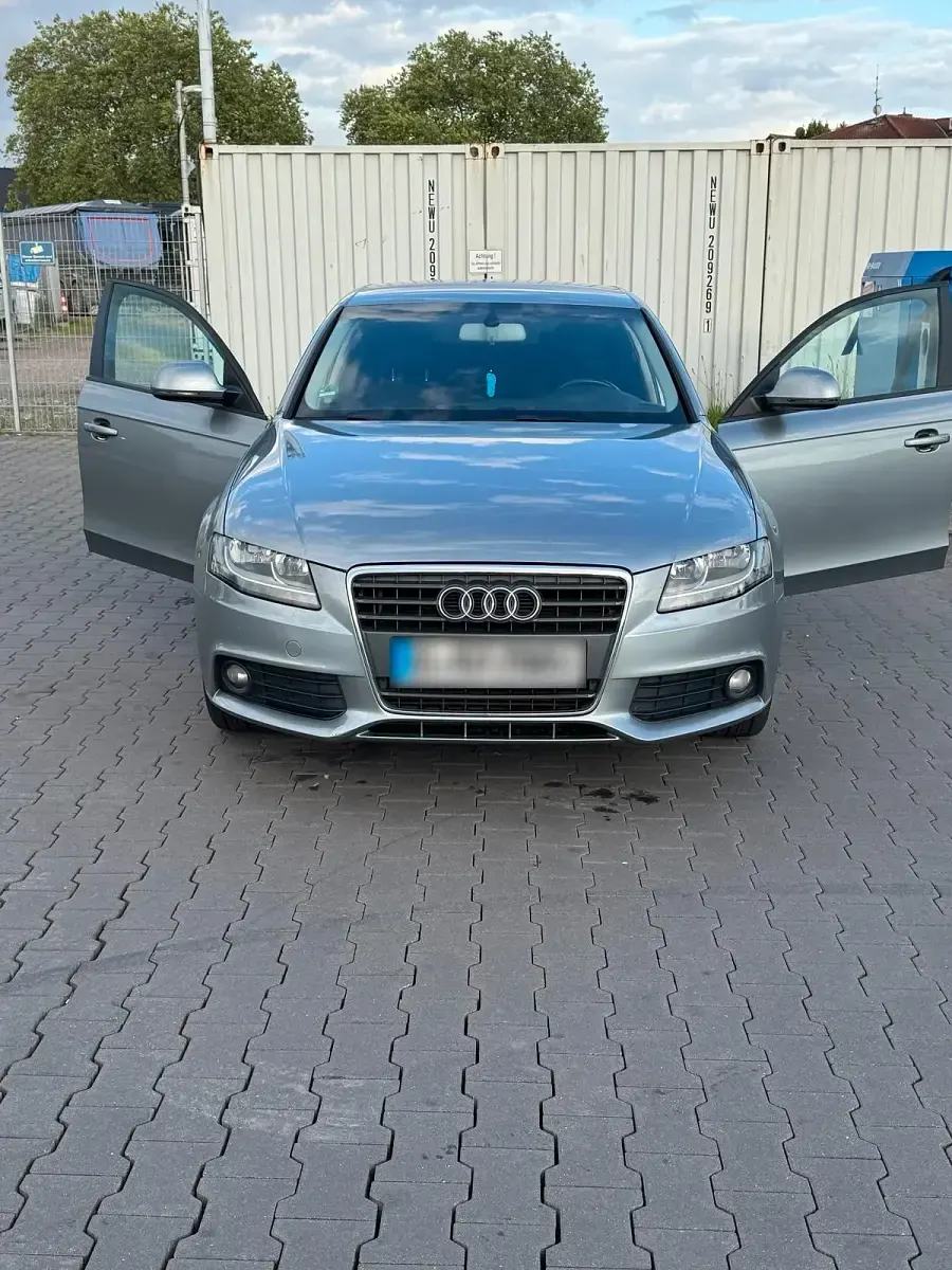 Gebraucht Audi A4 160 PS (117 kW) 2008 Grau Limousine