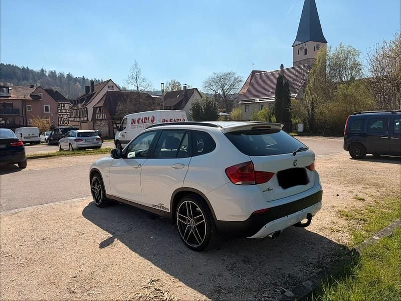 Usata BMW X1 150 CV (110 kW) 2012 Bianco SUV