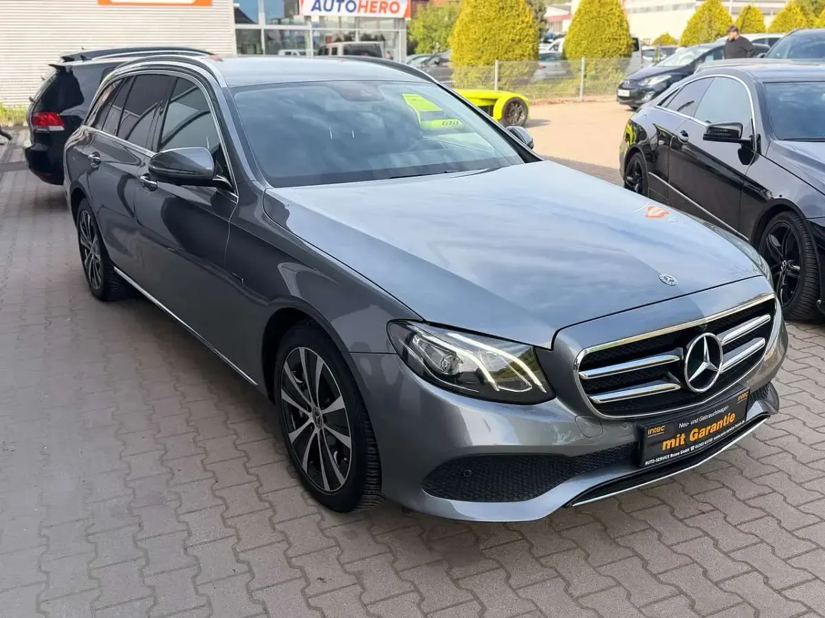 Second-hand Mercedes E300 306 CP (225 kW) 2019 Gri Break