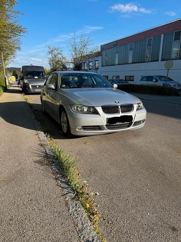 Second-hand BMW 320 150 CP (110 kW) 2005 Argintiu Berlinǎ