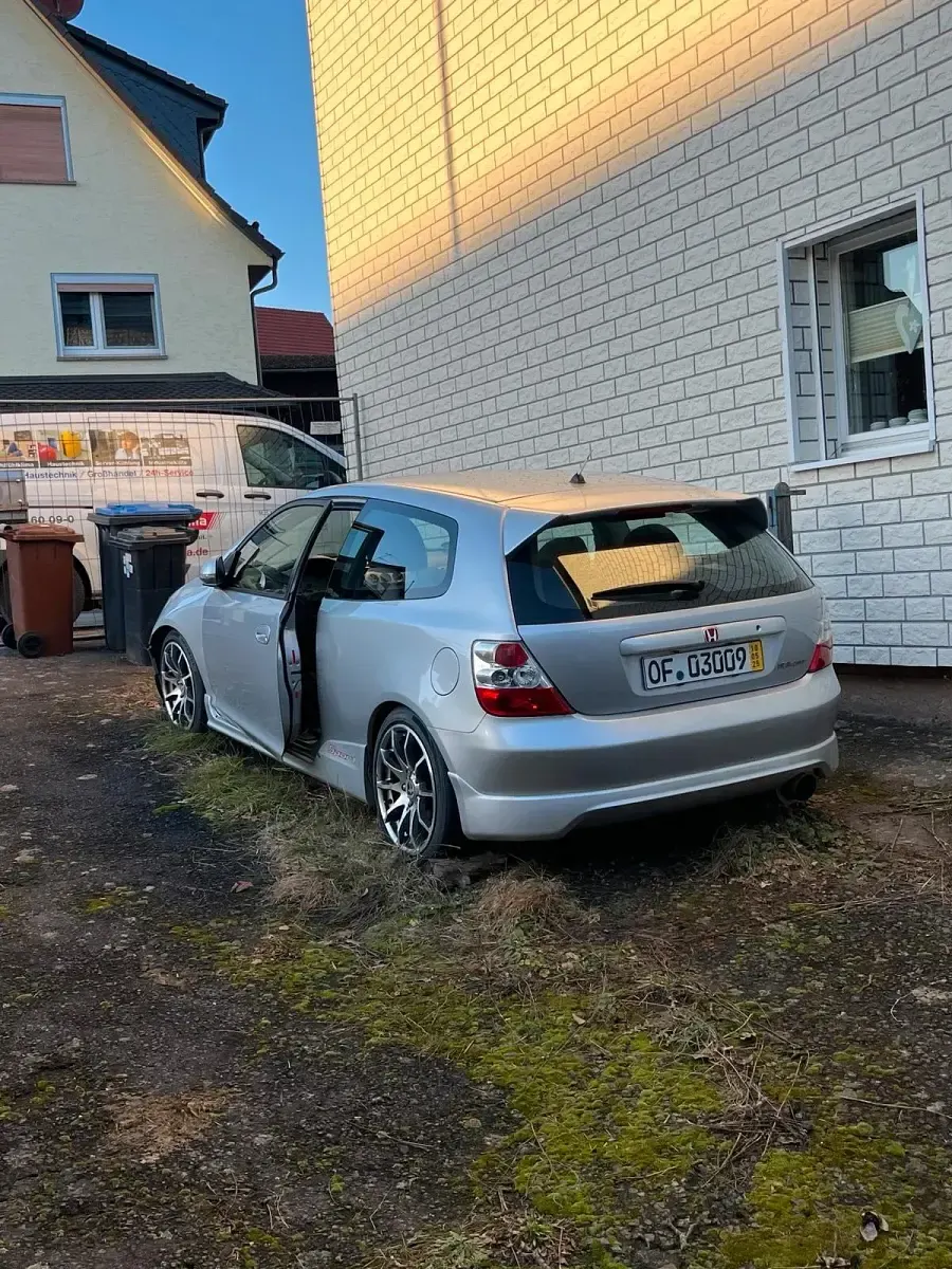 Brugt Honda Civic 110 HK (80 kW) 2004 Sølv Coupe