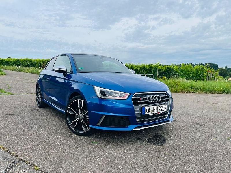 Blau Gebraucht 2016 Audi S1 Ambiente Kleinwagen | 22.500 € (Fairer Preis) - Bild 1/4