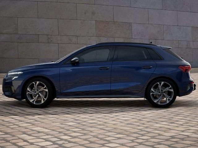 Gebraucht Audi A3 Advanced Plus 116 PS (85 kW) 2023 Navarrablau metallic Limousine