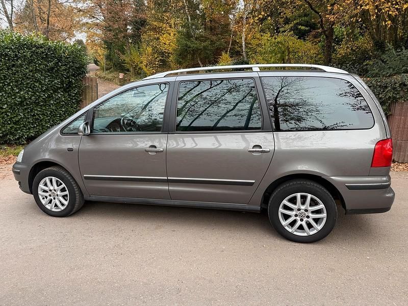 Gebraucht VW Sharan Trendline 116 PS (85 kW) 2006 Grau Van / Kleinbus