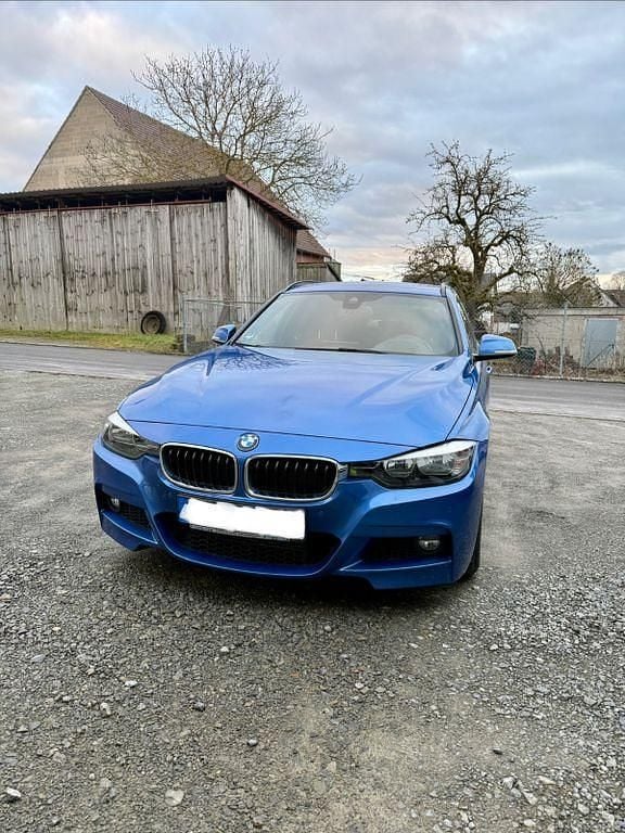 Gebraucht BMW 320 M Sport 190 PS (139 kW) 2016 Blau Kombi