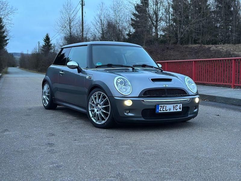 Usata Mini Cooper S 231 CV (169 kW) 2004 Grigio Utilitaria