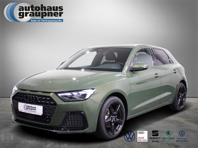 Grün / distriktgruen Gebraucht 2024 Audi A1 Sportback Advanced Kleinwagen | 23.621 € (Fairer Preis) - Bild 1/4