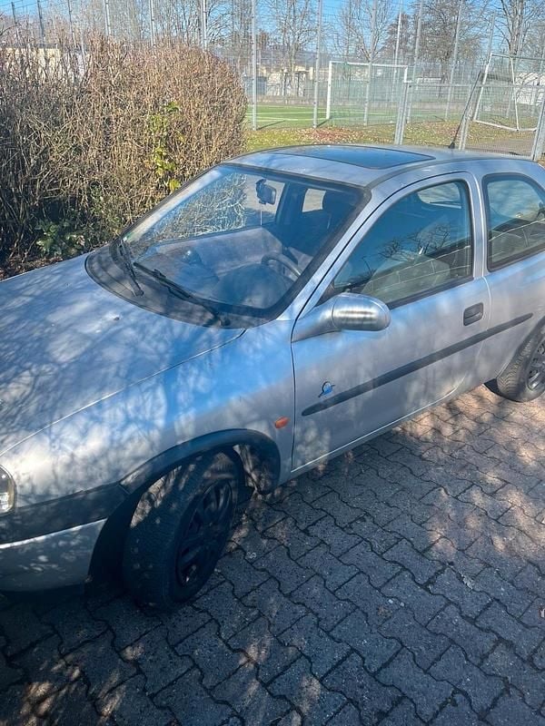 Gebraucht Opel Corsa 60 PS (44 kW) 1998 Silber Kleinwagen