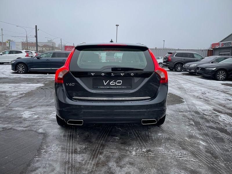 Gebraucht Volvo V60 Summum 286 PS (210 kW) 2015 Grau Kombi