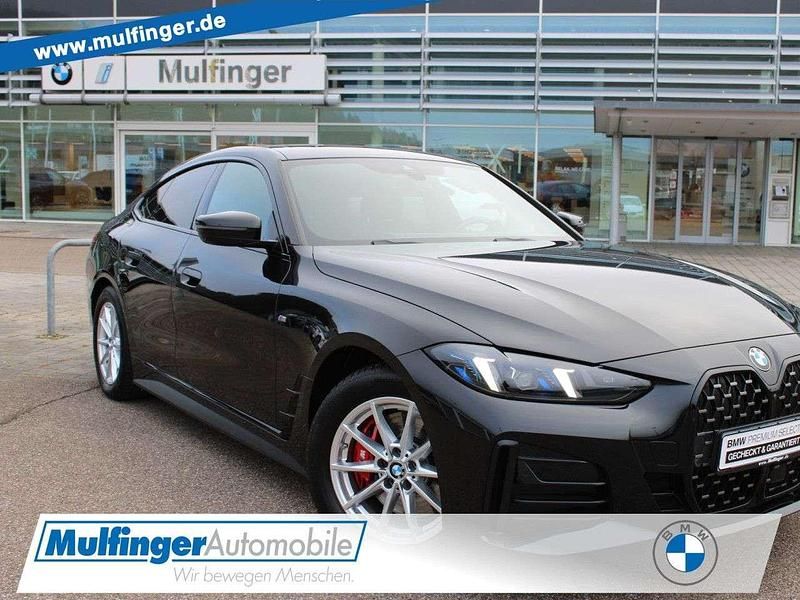 Black sapphire Gebraucht 2025 BMW 420 M Sport Coupé | 43.850 € (Fairer Preis) - Bild 1/4