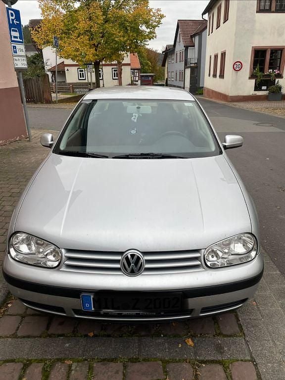 Silber Gebraucht 2001 VW Golf IV Comfortline Limousine | 1.800 € (Guter Preis) - Bild 1/4