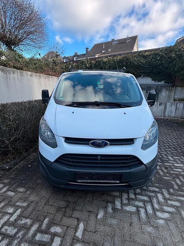 Gebraucht Ford Transit 104 PS (76 kW) 2017 Weiß Van / Kleinbus