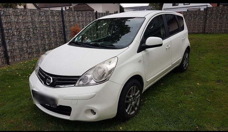 Gebraucht Nissan Note Acenta 103 PS (75 kW) 2009 Weiß Kleinwagen