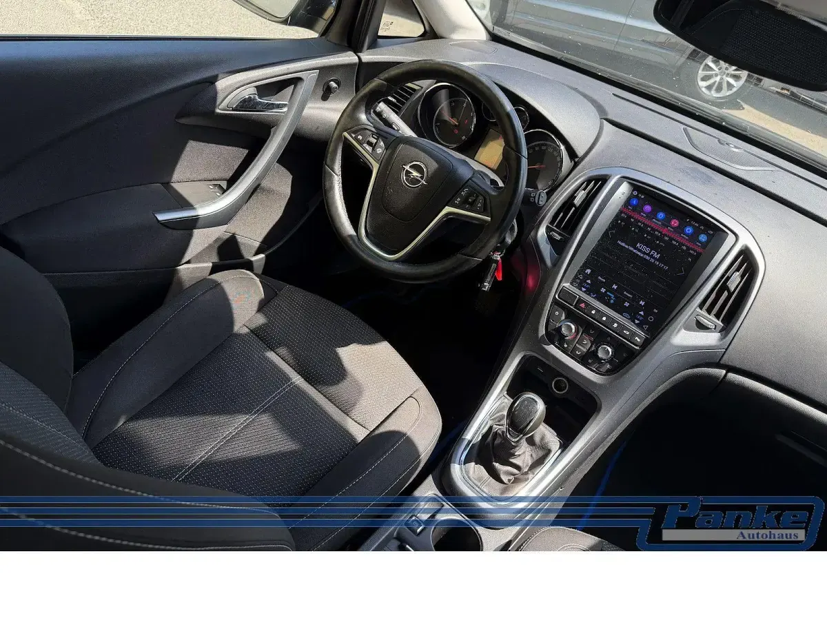 Gebraucht Opel Astra Selection 131 PS (96 kW) 2014 Schwarz Kombi
