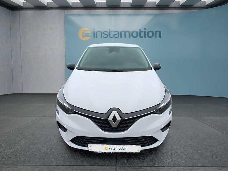 Gebraucht Renault Clio V Equilibre 90 PS (66 kW) 2023 Weiß Kleinwagen