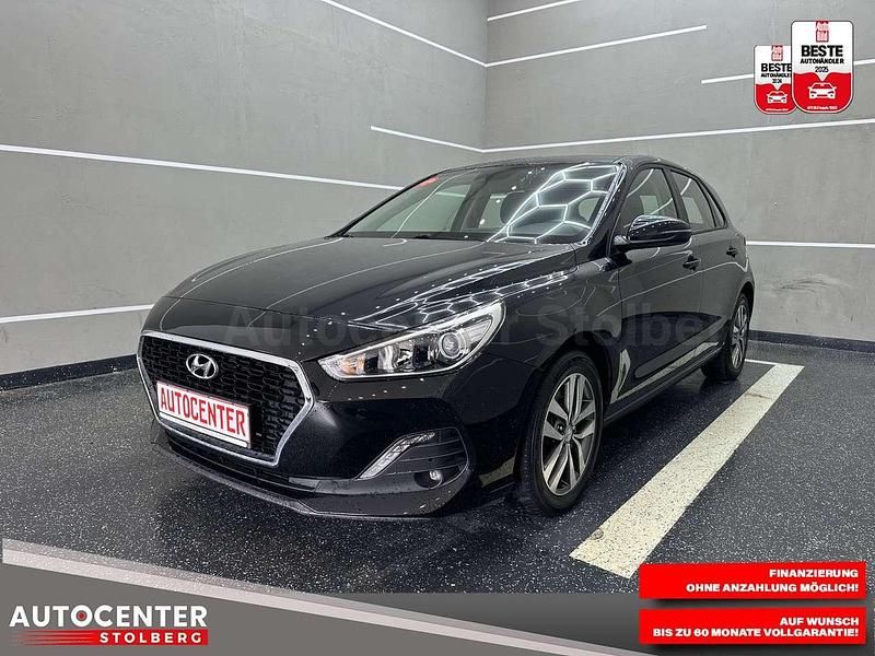 Schwarz Gebraucht 2020 Hyundai i30 Trend Limousine | 15.450 € (Fairer Preis) - Bild 1/3
