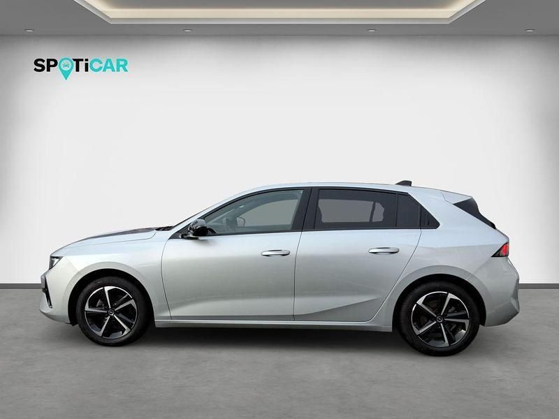 Gebraucht Opel Astra 131 PS (96 kW) 2024 Kristall silber metallic Limousine