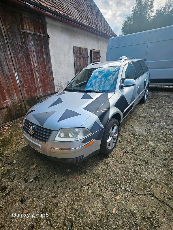 Grau Gebraucht 2005 VW Passat Kombi | 1.150 € (Guter Preis) - Bild 1/4