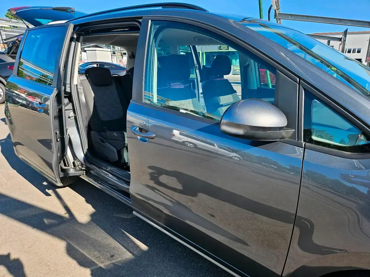 Gebraucht VW Sharan 150 PS (110 kW) 2015 Grau Van / Kleinbus