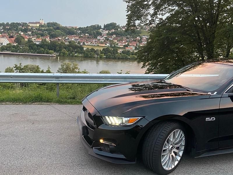 Gebraucht Ford Mustang GT 421 PS (309 kW) 2017 Schwarz Coupé