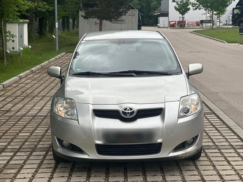 Silber Gebraucht 2007 Toyota Auris Sol Limousine | 2.500 € (Guter Preis) - Bild 1/4