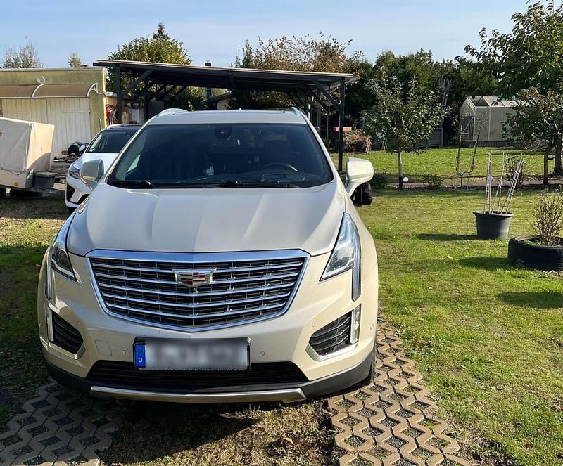 Beige Gebraucht 2017 Cadillac XT5 SUV | 19.500 € (Superpreis) - Bild 1/4