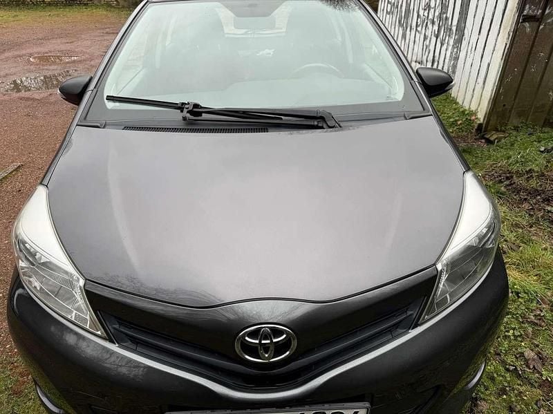 Gebraucht Toyota Yaris 69 PS (50 kW) 2012 Kleinwagen