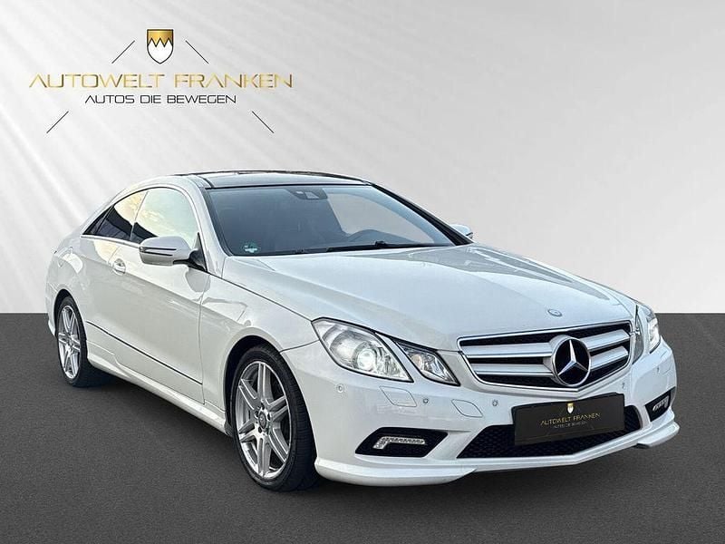 Gebraucht Mercedes E350 AMG 292 PS (214 kW) 2009 Weiß Coupé