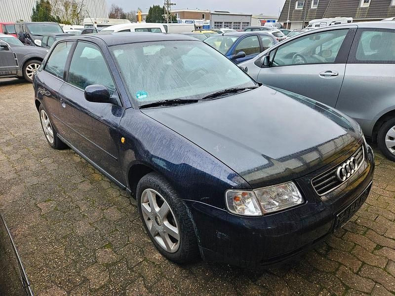 Usata Audi A3 101 CV (74 kW) 1998 Blu Utilitaria