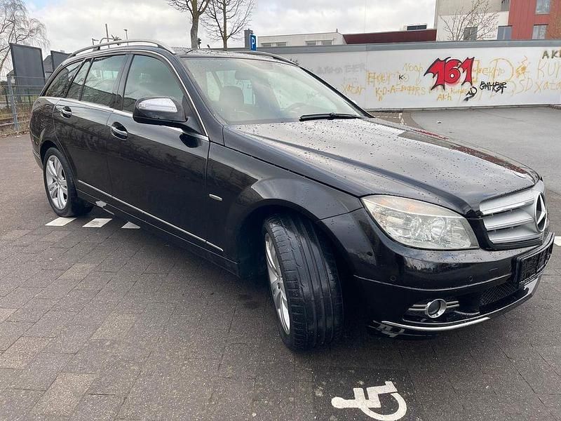 Gebraucht Mercedes C180 156 PS (114 kW) 2008 Schwarz Kombi
