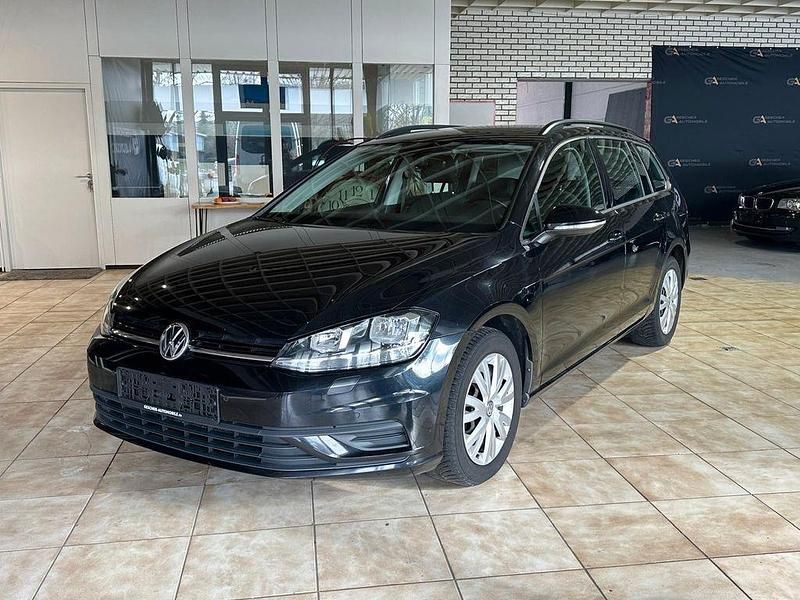 Gebraucht VW Golf VII Trendline 116 PS (85 kW) 2017 Schwarz Kombi