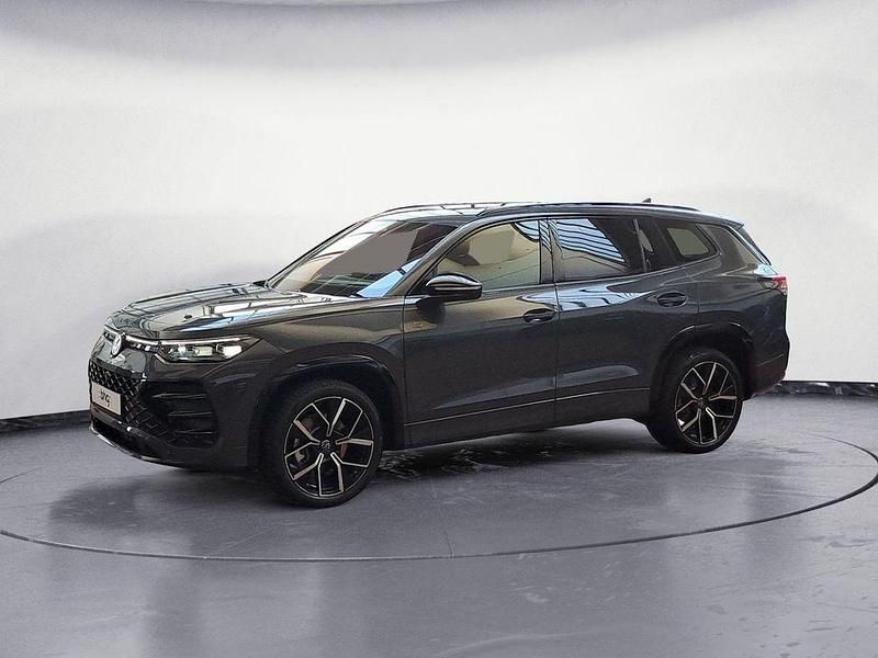 Neu VW Tayron R-line 193 PS (141 kW) 2025 Grau SUV