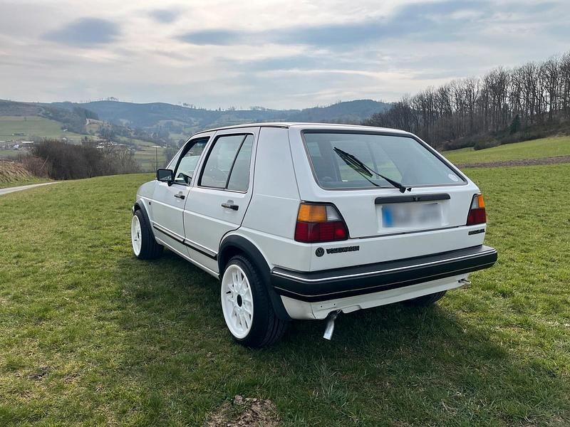 Brugt VW Golf II 90 HK (66 kW) 1987 Hvid Hatchback