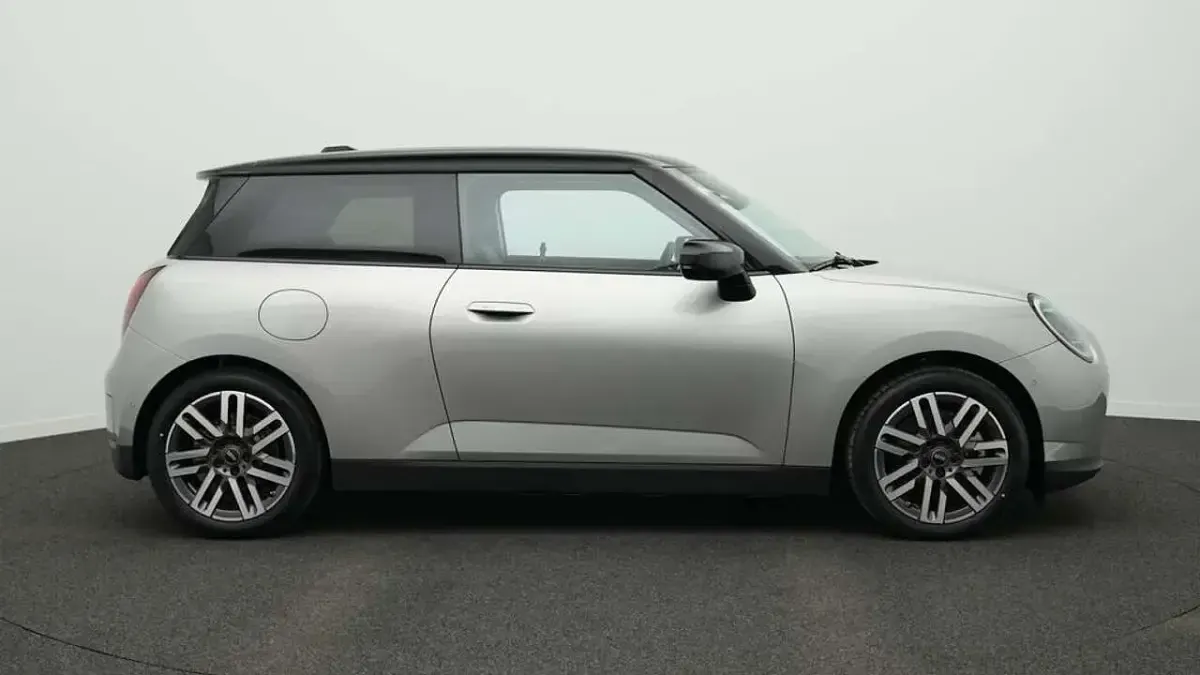 Gebraucht Mini Cooper Classic 135 kW (184 PS) 2025 Grau Kleinwagen