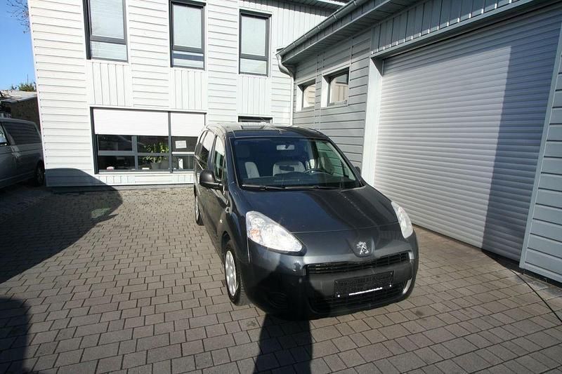 Grau Gebraucht 2013 Peugeot Partner Van | 6.390 € (Fairer Preis) - Bild 1/4