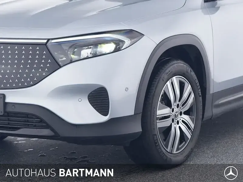 Gebraucht Mercedes EQB300 Advanced 167 kW (228 PS) 2024 Lack hightechsilber SUV