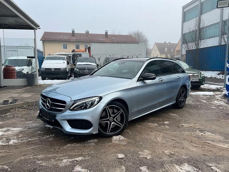 Silber Gebraucht 2017 Mercedes C250 AMG line Limousine | 15.900 € (Fairer Preis) - Bild 1/4