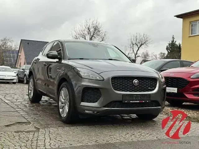 Używany Jaguar E-Pace R-Dynamic 180 KM (132 kW) 2019 Szary SUV