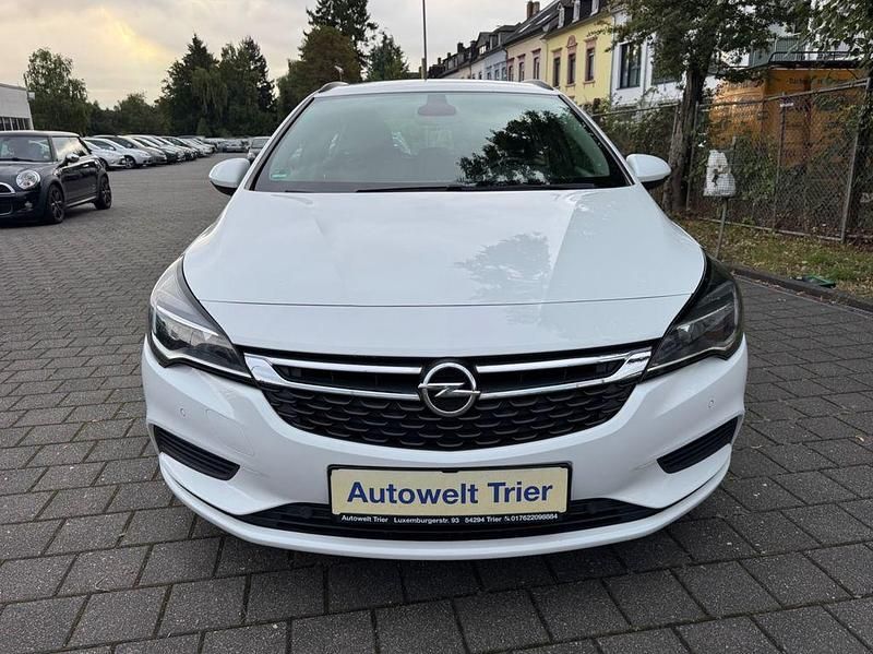Gebraucht Opel Astra 110 PS (80 kW) 2018 Weiß Limousine