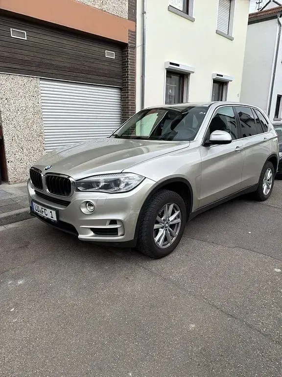 Second-hand BMW X5 258 CP (189 kW) 2015 Argintiu SUV