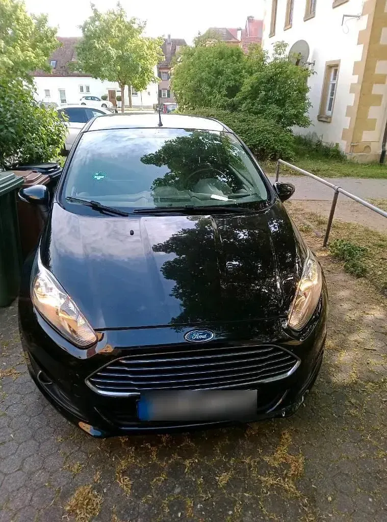 Gebraucht Ford Fiesta Trend 75 PS (55 kW) 2013 Schwarz Limousine