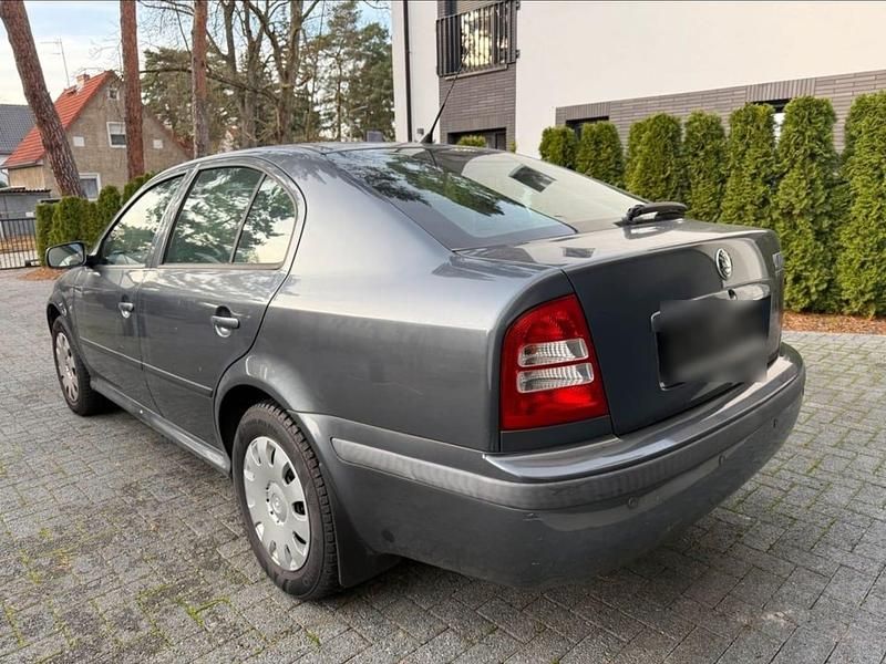 Gebraucht Skoda Octavia 75 PS (55 kW) 2009 Grau Limousine