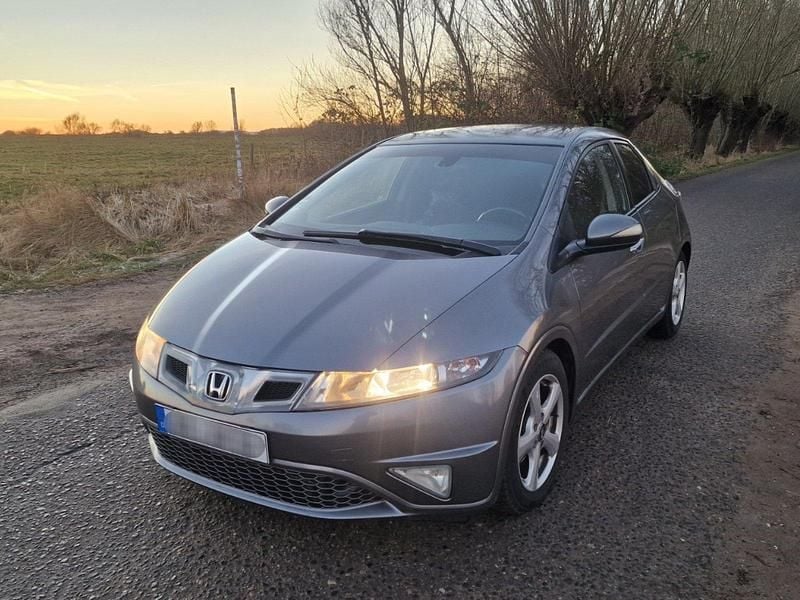 Gebraucht Honda Civic Comfort 140 PS (102 kW) 2010 Grau Kleinwagen