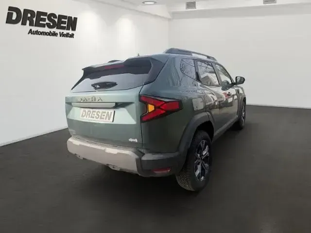 Neu Dacia Duster Extreme 154 PS (113 kW) 2026 Grün SUV
