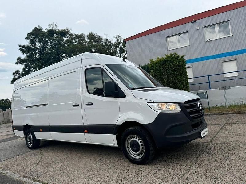 Weiß Gebraucht 2023 Mercedes Sprinter Van | 31.995 € (Fairer Preis) - Bild 1/4
