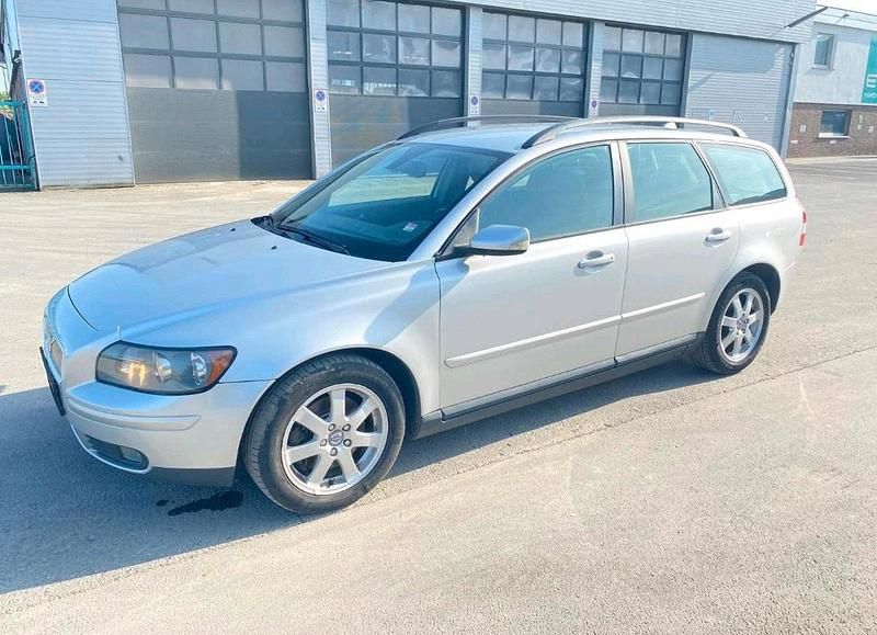 Gebraucht Volvo V50 136 PS (100 kW) 2005 Silber Kombi